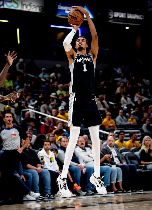 GGPoker-落选秀完爆福克斯,弗拉格造NBA神迹,文班29+11送独行侠6连败