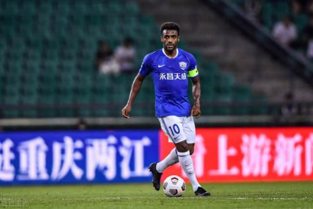 GG扑克-只剩情怀？穆里奇整场碌碌无为 还能回广州致意吗？